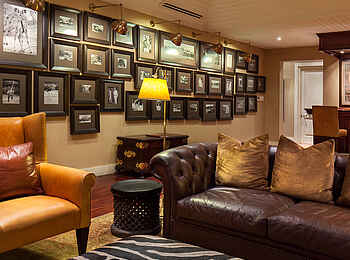 MalaMala Rattrays Camp: Lounge der Hauptlodge MalaMala Rattrays Camp: Lounge der Hauptlodge