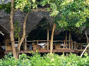 Fundu Lagoon: Blick auf das Restaurant Fundu Lagoon: Blick auf das Restaurant