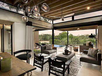 Lion Sands Ivory Lodge: Lounge der Suiten