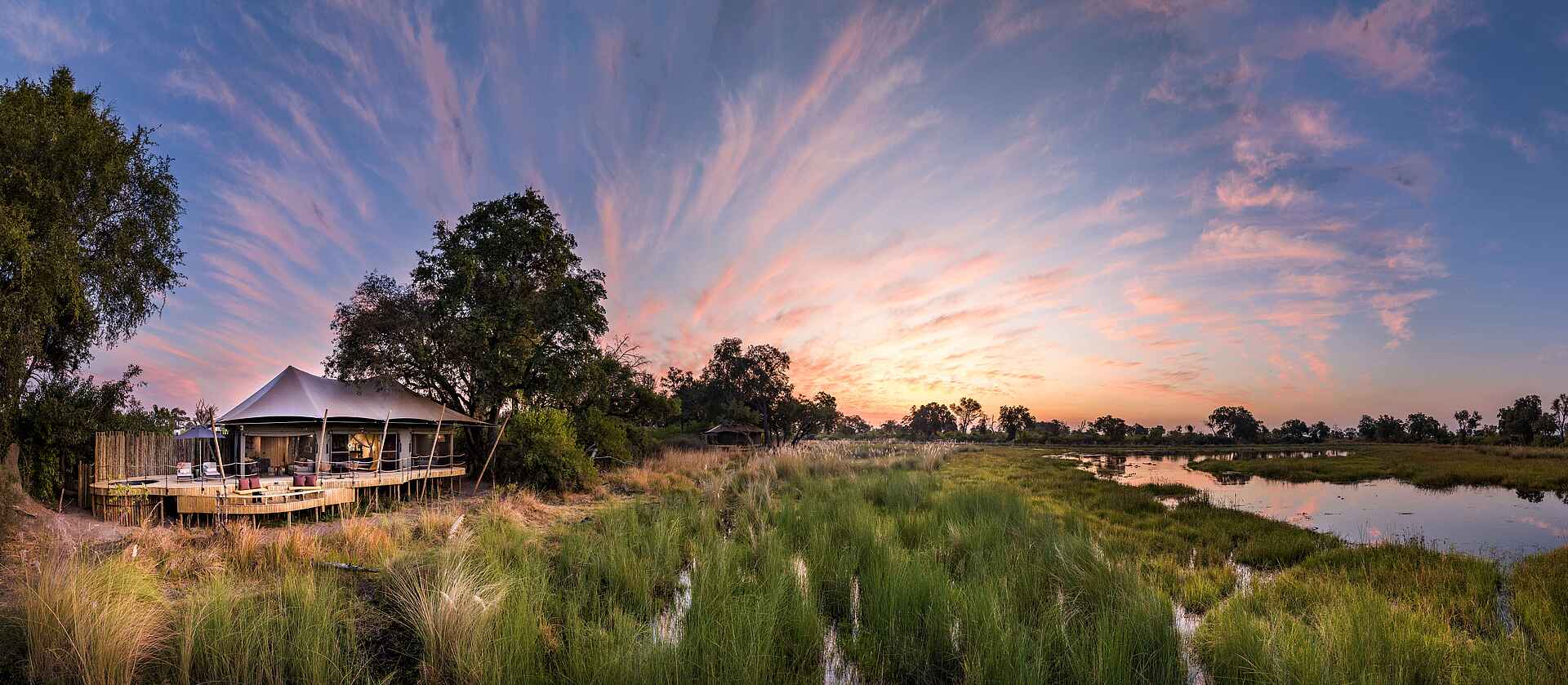 North Island Okavango Safari Camp: Blick auf ein Gästezelt