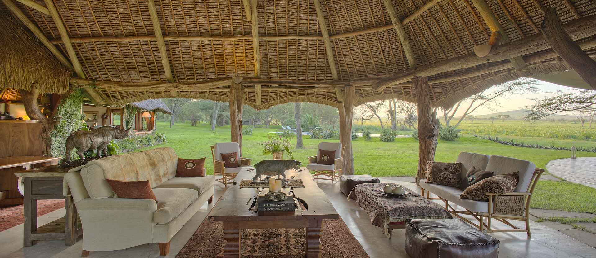 Kenia, lewa wildlife conservancy, sirikoi, ausblick, hauptlodge, veranda, afrikarma, afrikarma safaris, afrikarma safaris - wildnis. hautnah., afrikarma.de, kenya