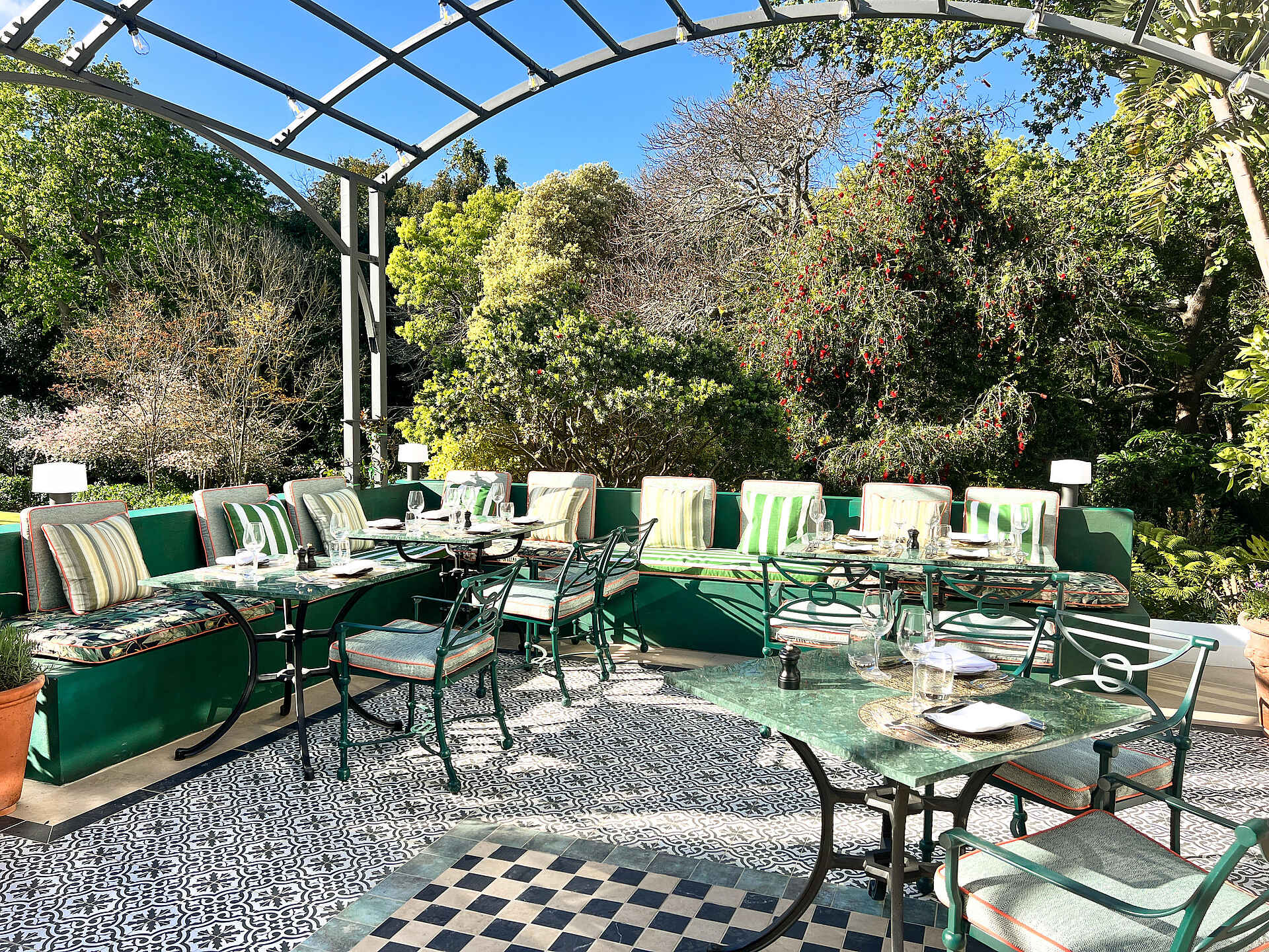 The Cellars-Hohenort Hotel & Spa: Auf der Terrasse