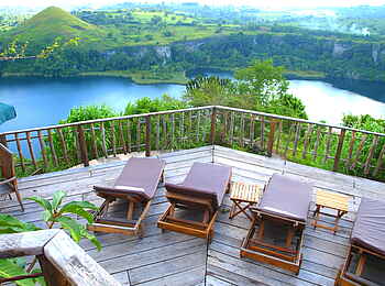 Kyaninga Lodge: Pooldeck Kyaninga Lodge: Pooldeck