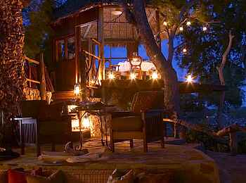 Beho Beho Camp: Eagle's Nest bei Nacht