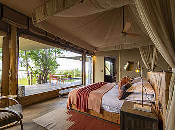 Duma Tau Camp: Ein Doppelbett Duma Tau Camp: Ein Doppelbett