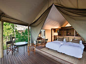 Nxabega Okavango Tented Camp: Family Tent Bett