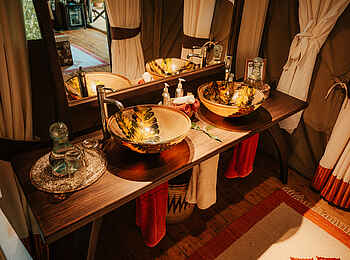 Soroi Private Wing Camp: Doppelwaschbecken