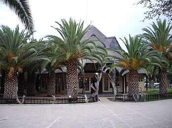 Tautona Lodge: Der Eingang zur Lodge