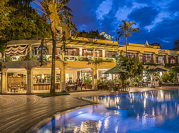 Nairobi Serena Hotel: Die Bar und der Pool