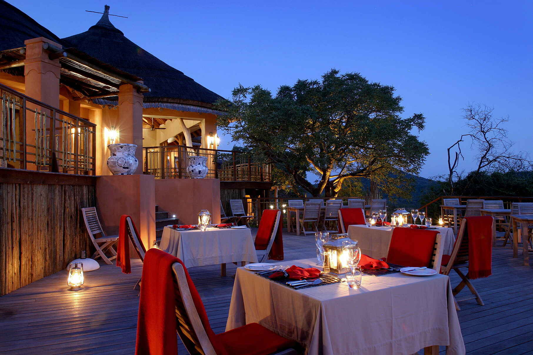 Thanda Safari Lodge: Dinner auf dem Deck Safari, Südafrika, Thanda, Thanda Safari Lodge