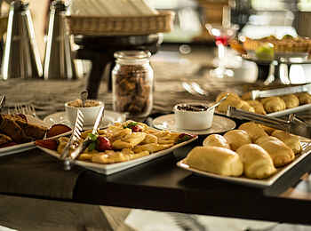 Gomoti Plains Camp: Afternoon Tea Speisen