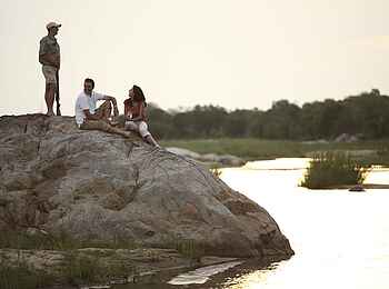 &Beyond Kirkman's Camp: Pause am Fluss &Beyond Kirkman's Camp: Pause am Fluss