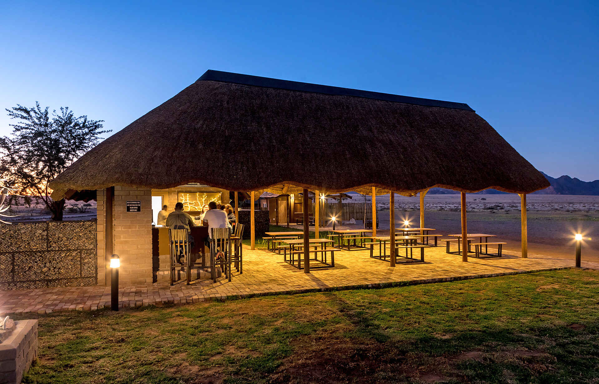 Desert Camp: Die Bar Desert Camp: Die Bar