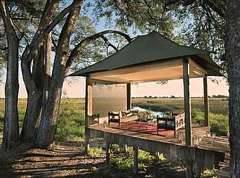 Duba Plains Camp: Überdachtes Deck