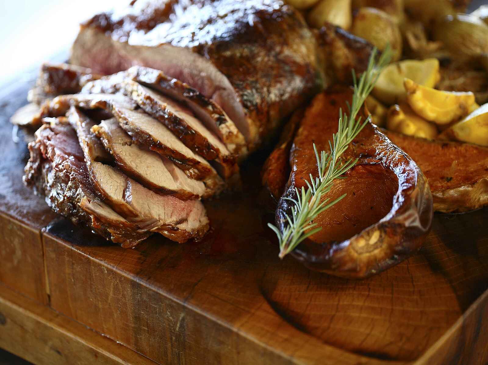 Phinda Homestead: Hauptgericht mit Fleisch Phinda Homestead: Hauptgericht mit Fleisch