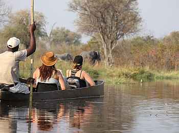 Sango Safari Camp: Mokoro-Ausflug
