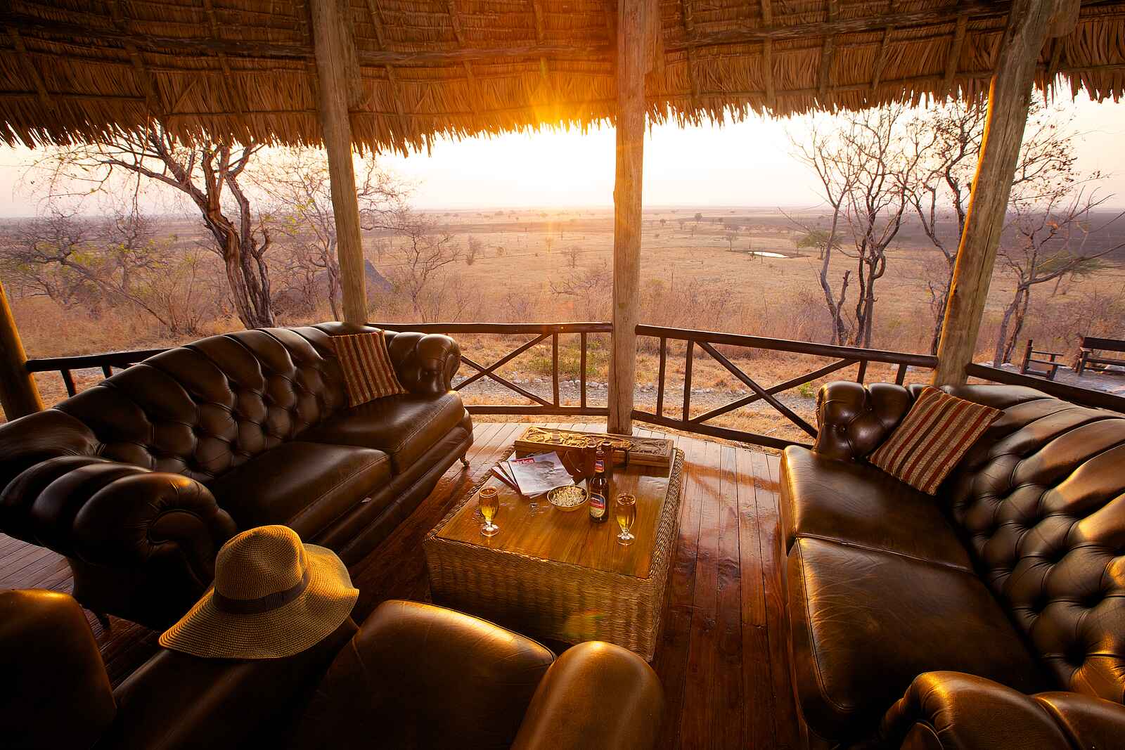 Stanley's Kopje Camp: Abendsonne in der Lounge Stanley's Kopje Camp: Abendsonne in der Lounge