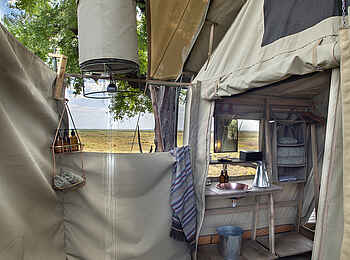 Linyanti Expeditions: Bucket Shower Linyanti Expeditions: Bucket Shower