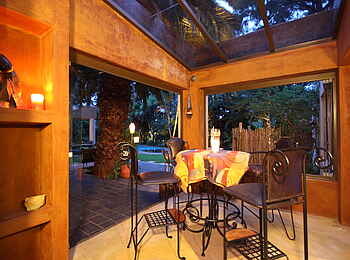 African Rock Hotels: An der Bar