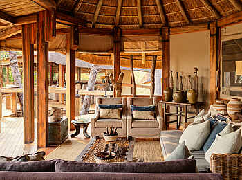 Camp Okavango: Blick hinein Camp Okavango: Blick hinein