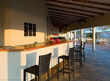 Pumulani Lodge: Bar unter dem Vordach