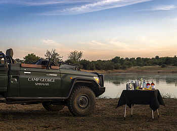 Simbavati Camp George: Ein Sundowner Simbavati Camp George: Ein Sundowner