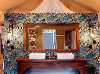 Thamo Telele Camp: Die Waschbecken Thamo Telele Camp: Die Waschbecken