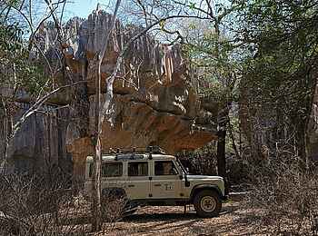 Namoroka Tsingy Camp: Fahrzeug und Tsingy