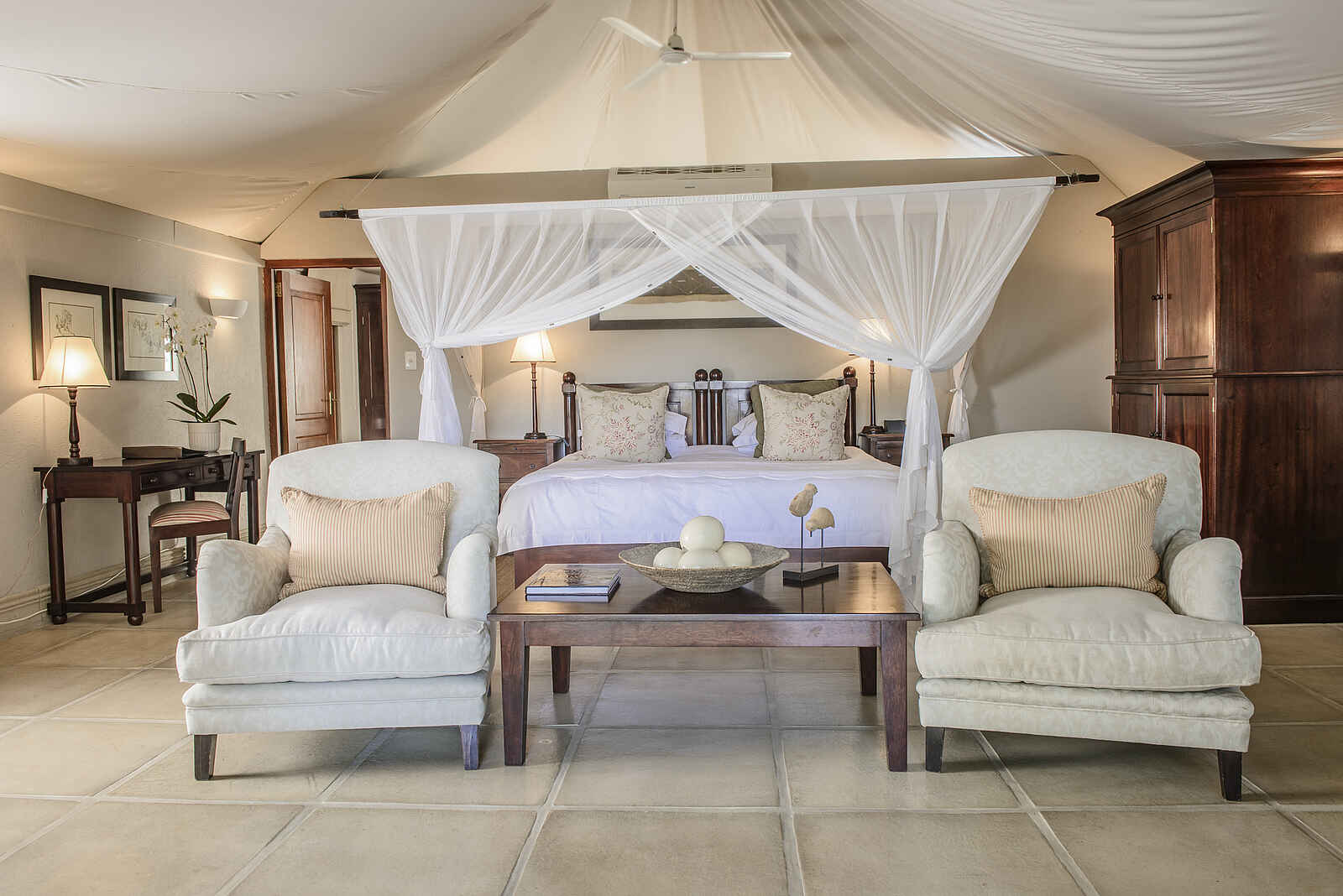 Savanna Lodge: Gefliestes Schlafzimmer der Executive Suite Savanna Lodge: Gefliestes Schlafzimmer der Executive Suite