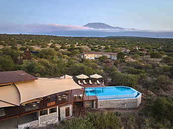 Elephant Gorge Camp: Gemeinschaftsbereich mit Pool