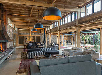 Kariega Ukhozi Lodge: In der Lounge Kariega Ukhozi Lodge: In der Lounge