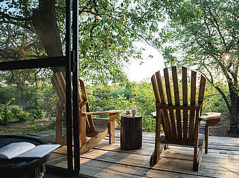 Mashatu Lodge: Veranda Mashatu Lodge: Veranda