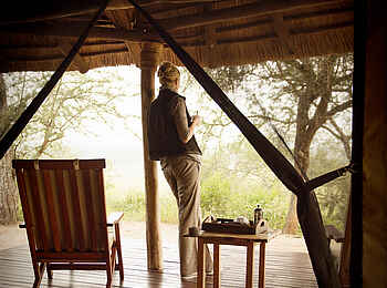 Oliver's Camp: Private Veranda am Morgen Oliver's Camp: Private Veranda am Morgen