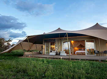 The Retreats at Namiri Plains Camp: Tented Suite Terrasse The Retreats at Namiri Plains Camp: Tented Suite Terrasse