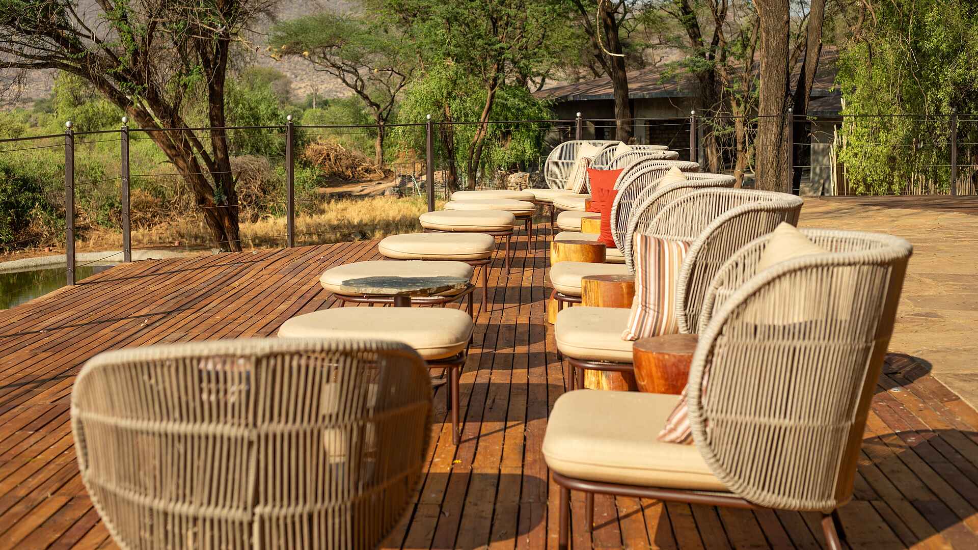 Soroi Samburu Lodge: Sundowner Terrasse Soroi Samburu Lodge: Sundowner Terrasse