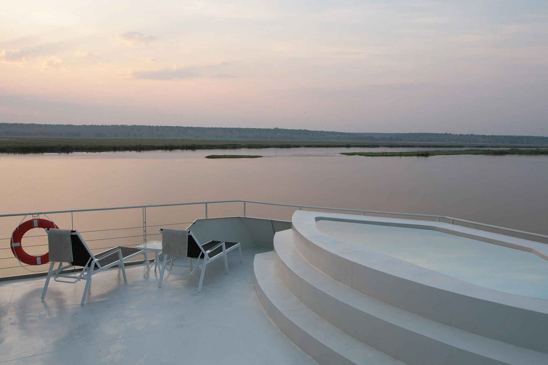 Chobe National Park, Chobe River, Chobeufer, Flusskreuzfahrt, Impalila Island, Kasane, Plunge Pool, Zambezi Queen