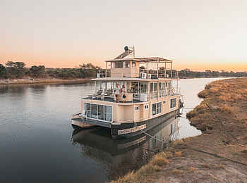 Chobe Princess: Blick auf das Boot Chobe Princess: Blick auf das Boot