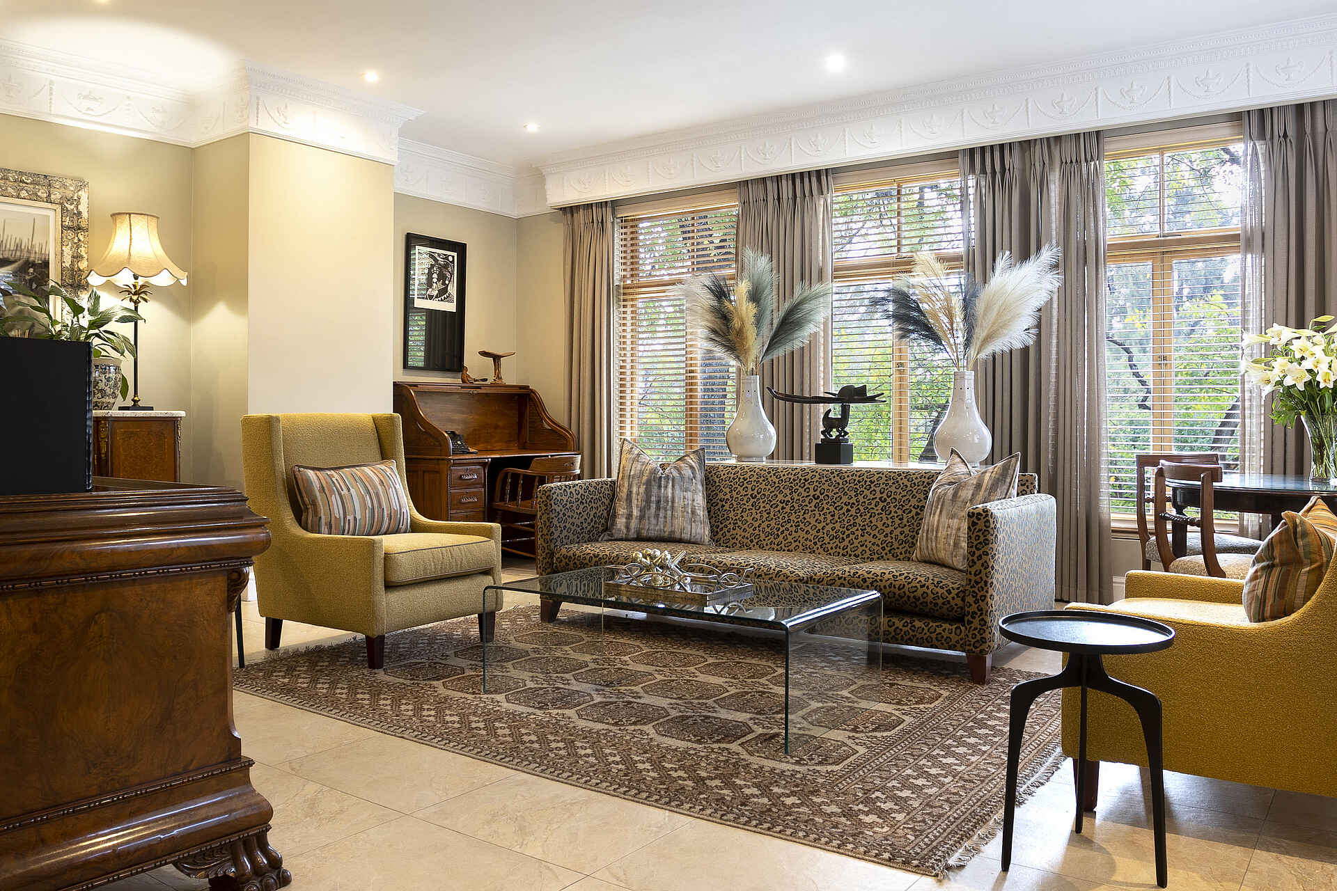 Fairlawns Boutique Hotel & Spa: Tree House Lounge