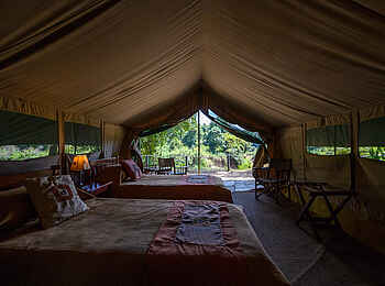 Governors' Camp: Zelt mit großen Betten Governors' Camp: Zelt mit großen Betten