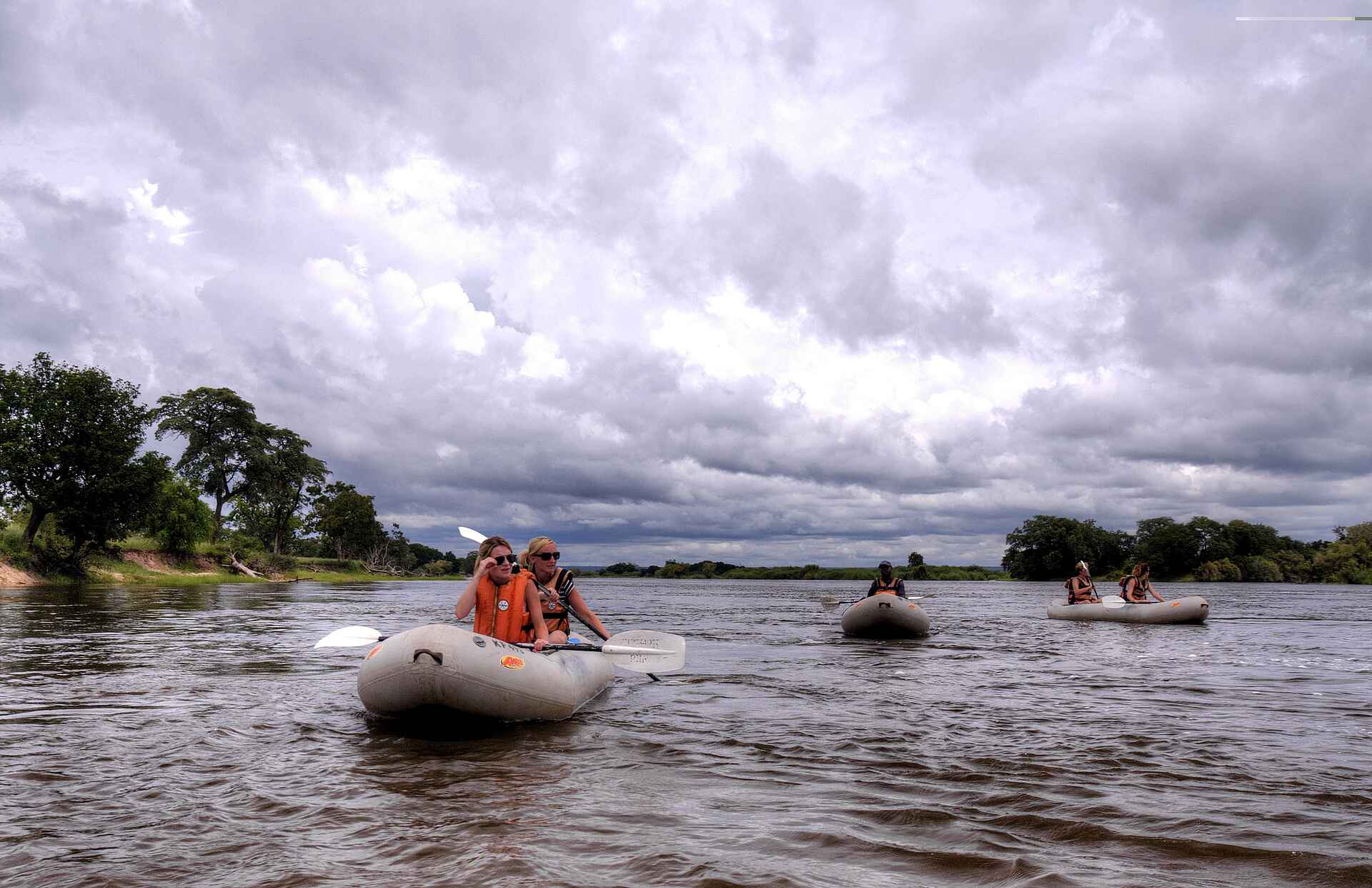 Zambezi Sands Luxury Tented Camp: Kanutour