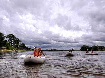 Zambezi Sands Luxury Tented Camp: Kanutour