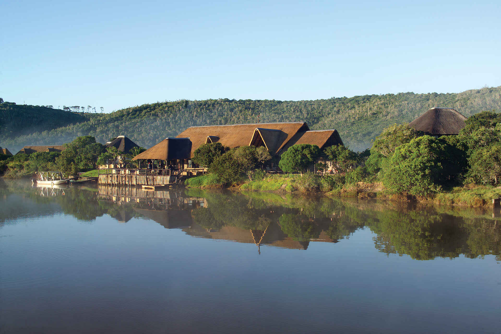 Kariega River Lodge: Lage der Lodge am Fluss
