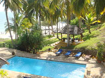 Kinasi Lodge: Der Pool Kinasi Lodge: Der Pool