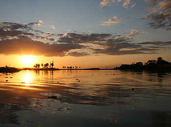 Lake Manze Camp: Sonnenuntergang Lake Manze Camp: Sonnenuntergang