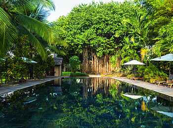 Trou Aux Biches Beachcomber Golf Resort & Spa: Poolbereich Trou Aux Biches Beachcomber Golf Resort & Spa: Poolbereich