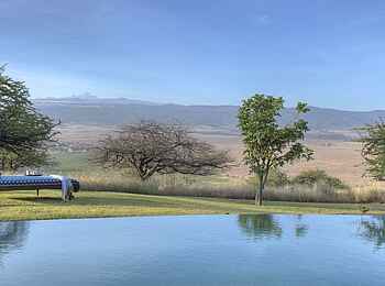 Kifaru House: Aussicht am Pool  Kifaru House: Aussicht am Pool