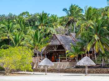 Pole Pole Bungalows: Außenansicht des Luxury Bungalows