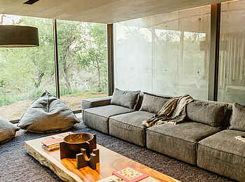 Cheetah Plains Mapogo House: Zentrale Lounge Cheetah Plains Mapogo House: Zentrale Lounge