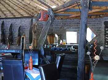 Roy's Restcamp: Essensbereich