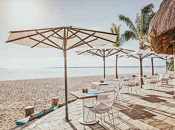 La Pirogue: Die Terrasse der Le Morne Beach Bar La Pirogue: Die Terrasse der Le Morne Beach Bar
